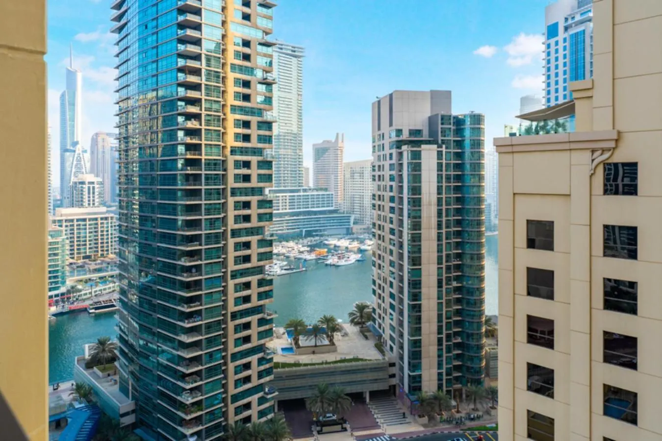 Fam Living - Bahar Jbr 2Br Apartment Dubai United Arab Emirates