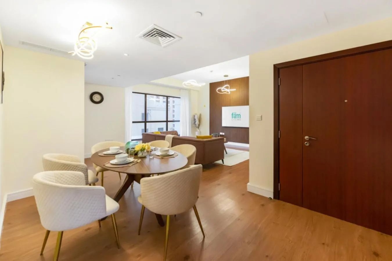 Fam Living - Bahar Jbr 2Br Apartment Dubai